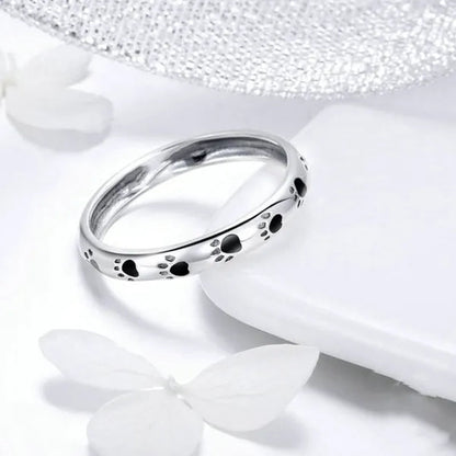 Personality Woman Stackable Fashion Ring Unique Design Cute Cat Paw Dog Footprint Fine Rings for Women Bride Wedding Jewerly Elegant Female Princess Engagement Party Gift for Girlfriend Size 4-12 Bague Femme