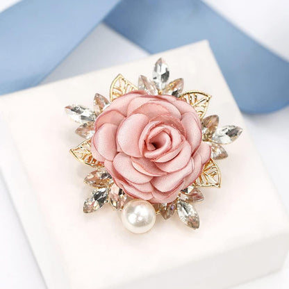Elegant Rose Flower Brooch Pin for Women Men Wedding Party Gentleman'S Essentials Handmade Crystal Pearl Fabric Flower Lapel Pin Dress Suit Accessories Boutonniere Ideas