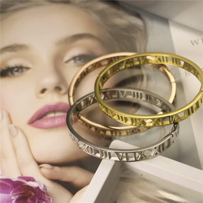Roman Numeral Series Hollow Carved Bracelet - Fashionable Women'S Three-Color Roman Bracelet