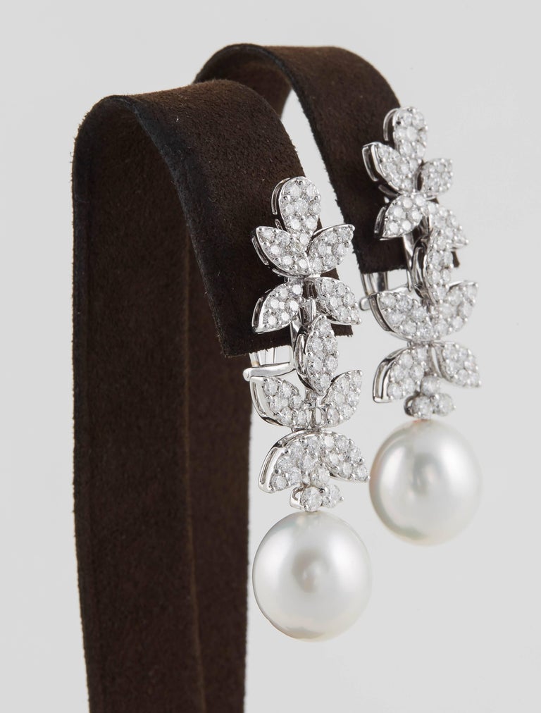 Elegant 3.37ct Diamond and Pearl 18K White Gold Drop Earrings