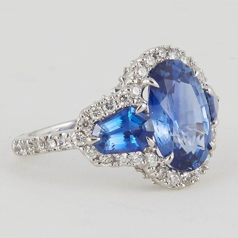 6.50 Carat Oval Sapphire and Diamond Platinum Fashion Ring