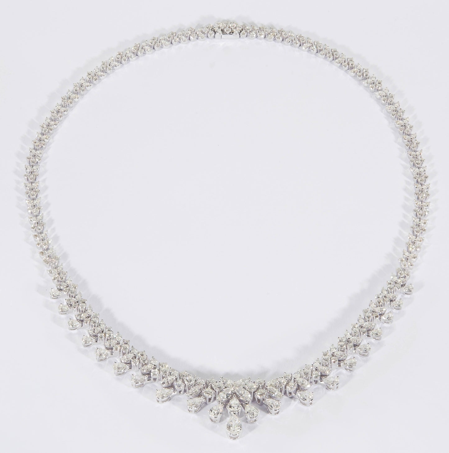 Diamond Scene 18k White Gold 18.20ct Diamond Choker Necklace