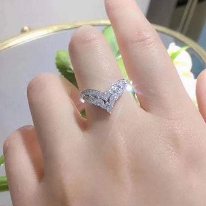 Unique Design Fashion Ring Marquise Cut Rings for Women Jewelry Beautiful Female Bride Engagement Wedding Band Party Accessories Anniversary Gift