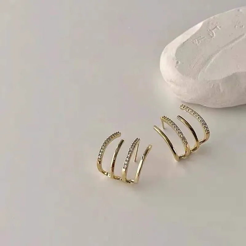 Shiny four-claw earrings ladies exquisite zircon earrings girls birthday party wedding temperament earrings niche high-end earrings
