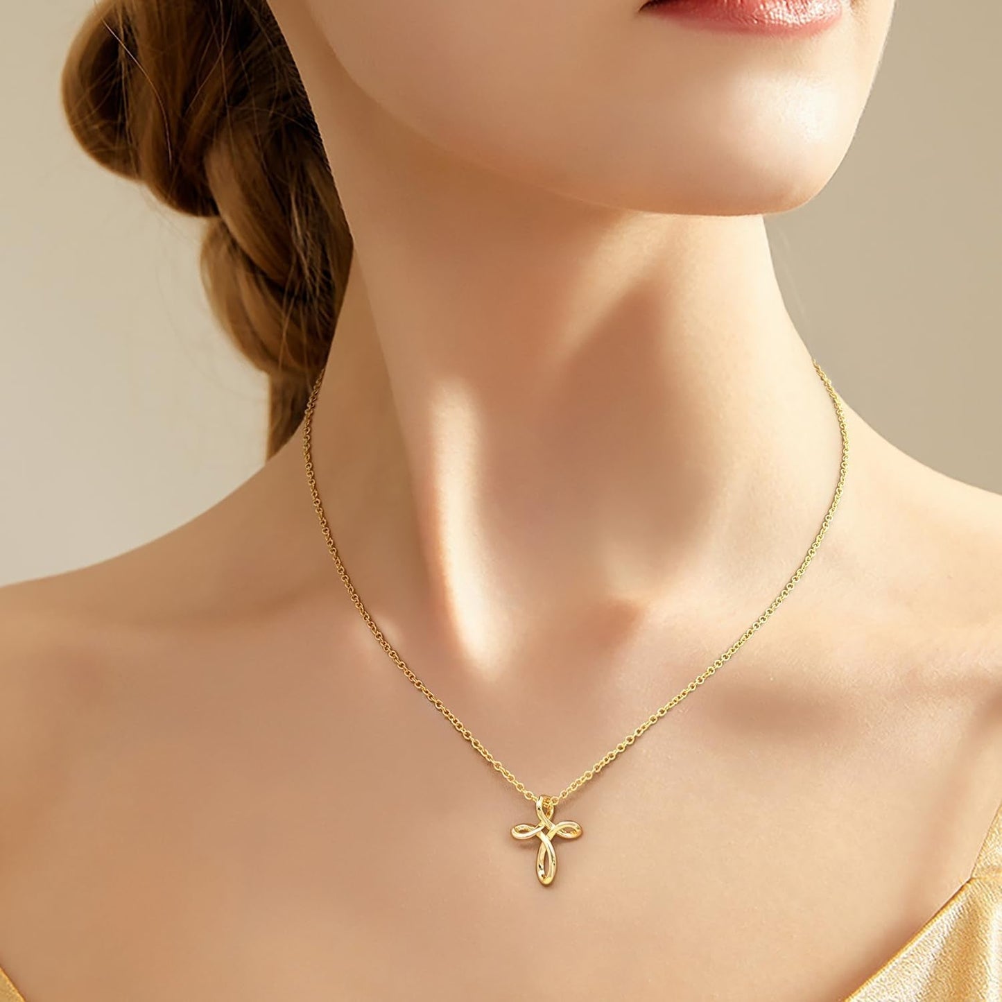 Cross Necklace for Women 14K Gold Cross Necklaces for Women Gold Crosses Chain Necklaces for Womens Distinctive Twisted Design Crosses Chain Pendant Necklace for Womens