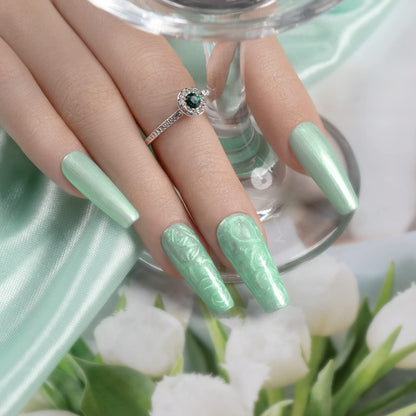 Pearl Gel Nail Polish, Glitter Drawing Gel Polish Light Green Shimmer Mermaid Nail Gel Soak off UV Gel for Salon Home DIY Manicure Use