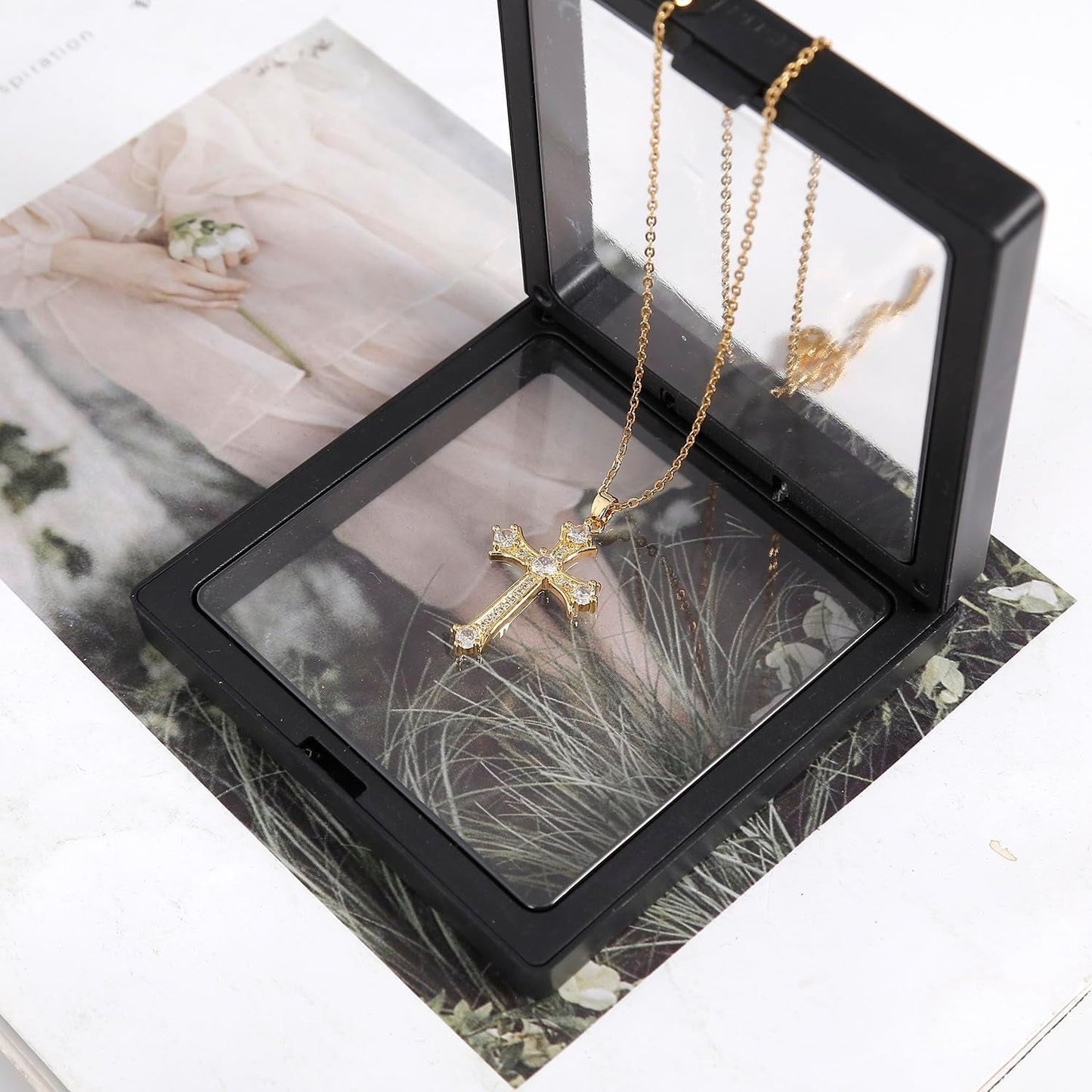 Cross Pendant Necklace for Women Jewelry Gold Cross Necklaces for Women Cross Necklace Minimalist Trendy Jewelry Valentines Day