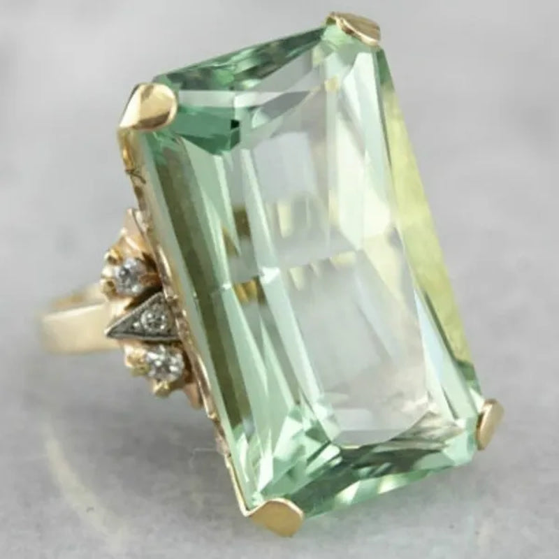 Fashionable and Exquisite 14K Green Diamond Wedding Wedding Princess Ring Love Diamond Ring Size 5-11