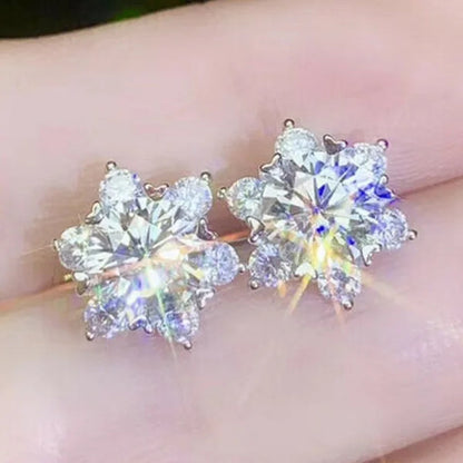 Exquisite Fashion Silver Plated Snowflake Lab Diamond Wedding Stud Earrings for Women Elegant Anniversary Party Christmas Gifts Jewelry