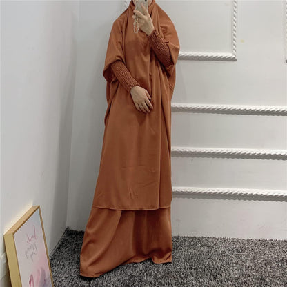 Women Muslim 2 Set Solid Color plus Long Sleeve Thobe One-Size Longuette Overall Abaya Thobe with Hoodied Hijab