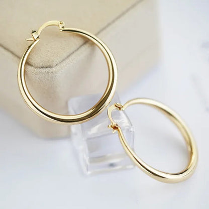 1 Pair Women's Fashion Simple 18K Yellow Soild Gold Hoop Earrings Exquisite Diameter 33mm Circle Hoop Earrings for Wedding Engagement Christmas Jewelry Gifts