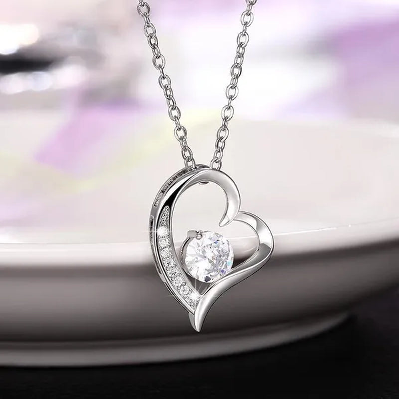 Delicate Ladies Clavicle Necklace Cubic Zircon Heart Pendant Necklace Bridal Wedding Necklace Jewelry