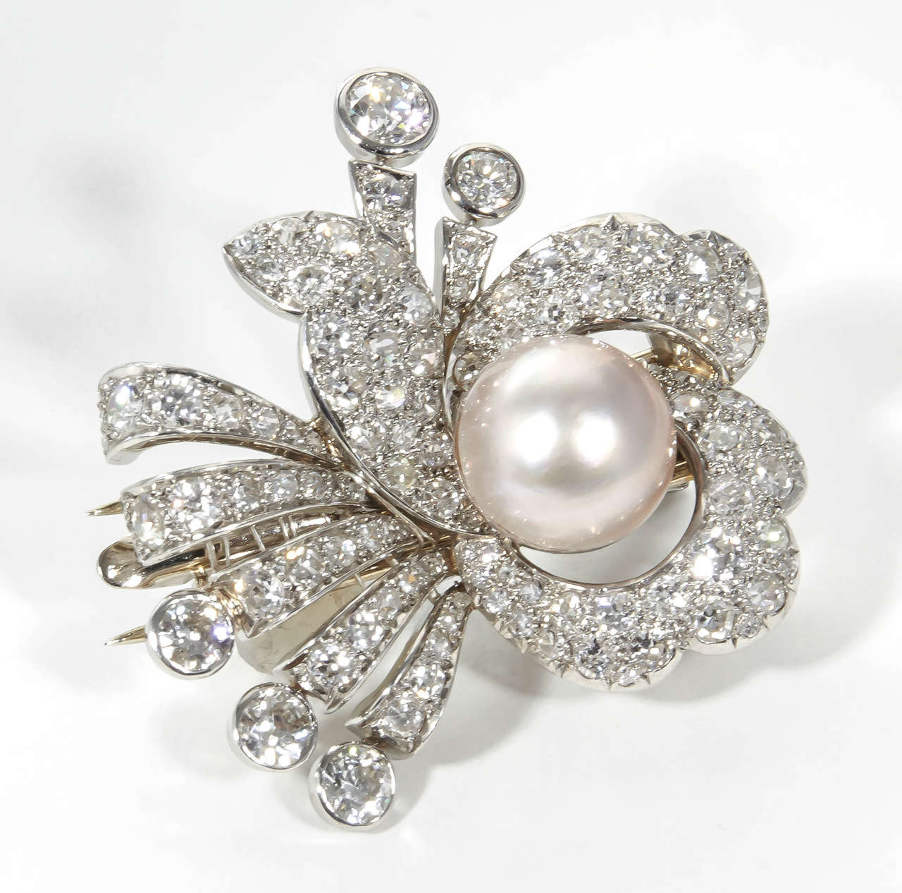 Vintage 1930s Pearl and 8.25 Carat Diamond Platinum Hair Brooch