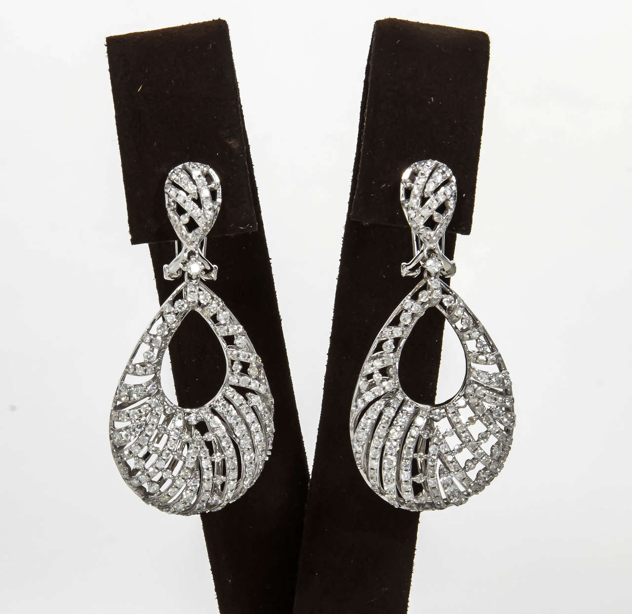Diamond Scene 3.50ct Pear Shaped Diamond 14k White Gold Dangle Earrings