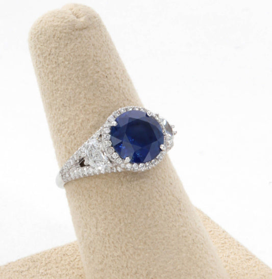 https://a.1stdibscdn.com/archivesE/jewelry/1stdibs/022014/DiamondSceneCC_DM//06/IMG_0004.jpg