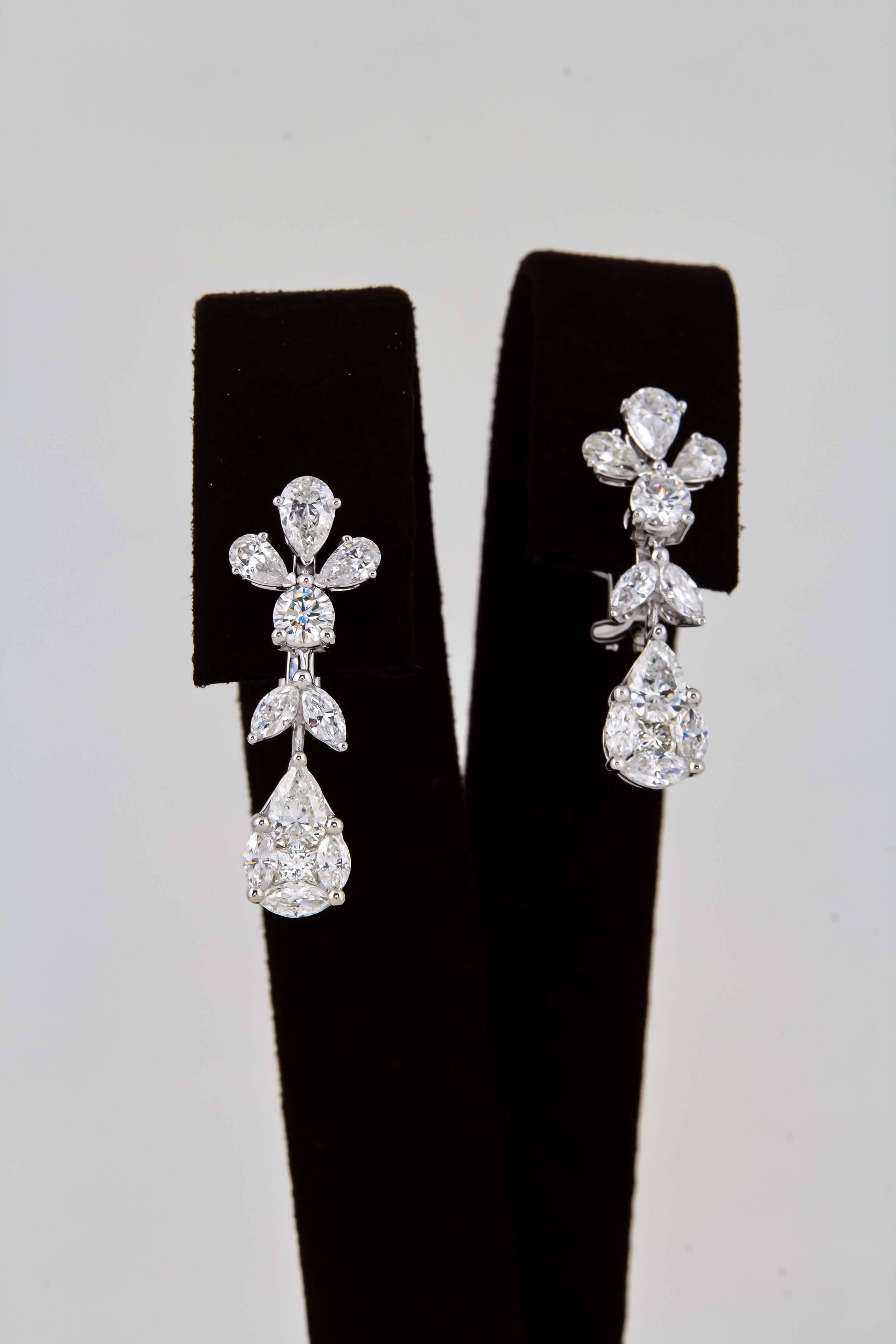 https://a.1stdibscdn.com/classic-diamond-drop-earrings-for-sale-picture-5/j_415/j_168438521661970465204/IMG_1787_master.jpg