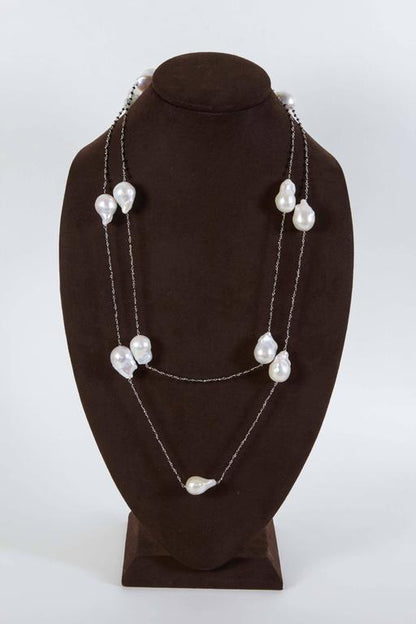 Diamond Scene Baroque Pearl Black Diamond Gold Long Chain Necklace