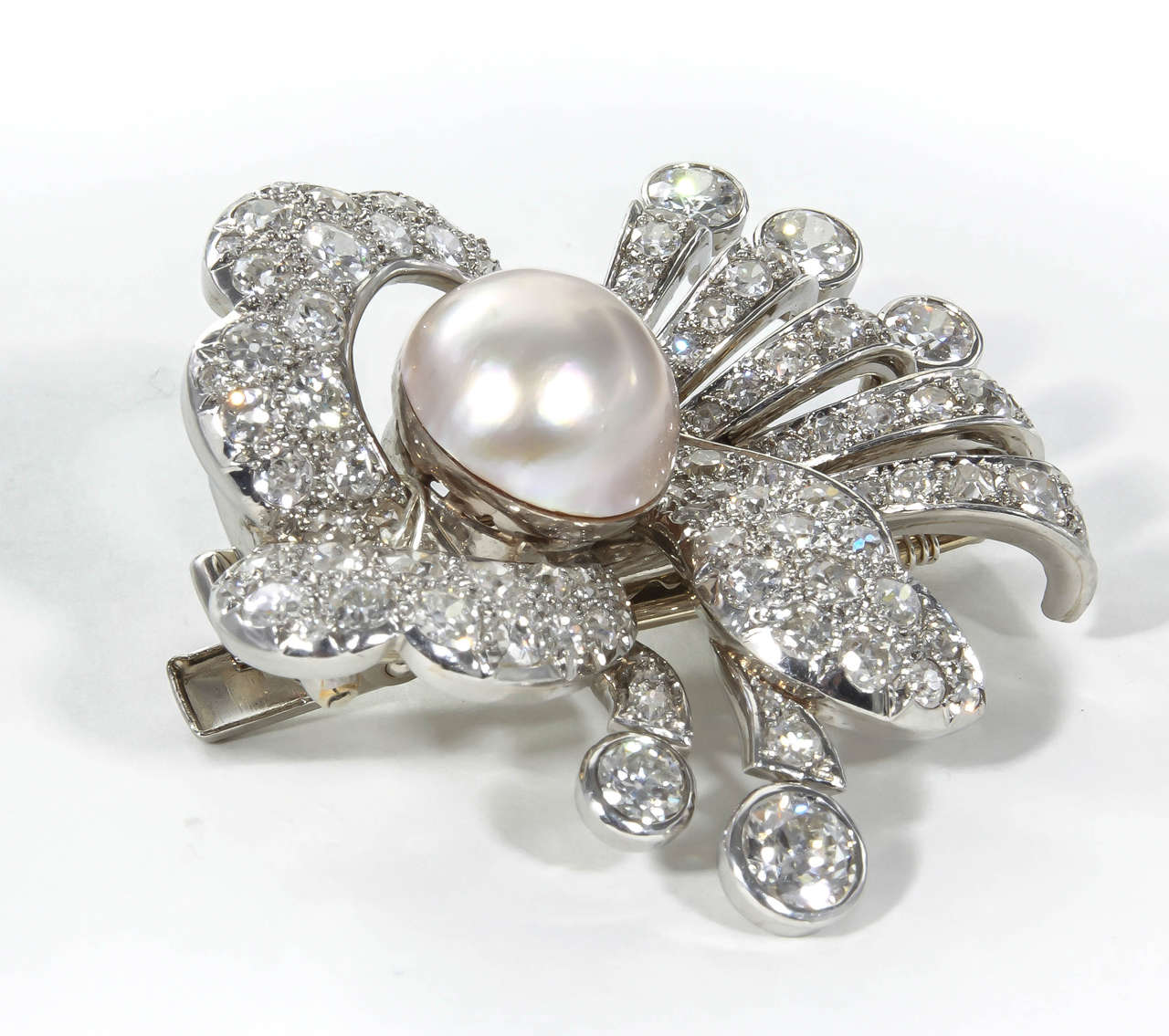 Vintage 1930s Pearl and 8.25 Carat Diamond Platinum Hair Brooch