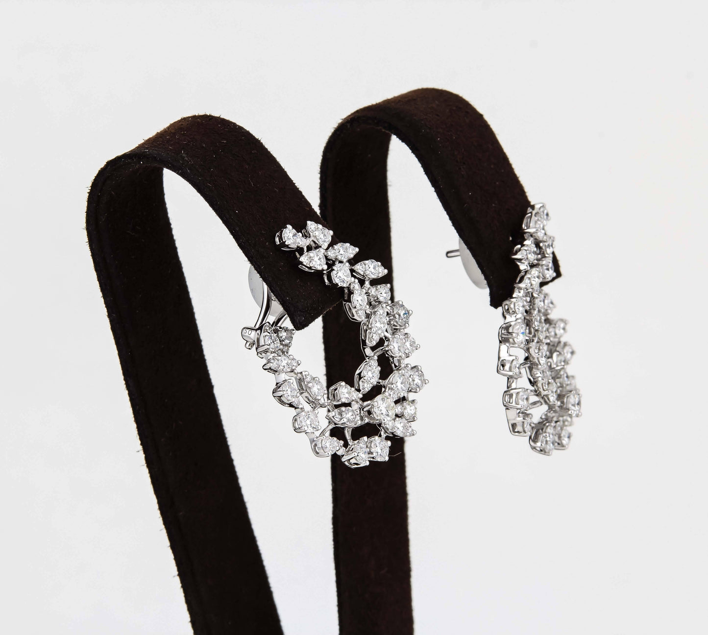 Diamond Scene 3.91 Carat Diamond 18k White Gold Swirl Hoop Earrings