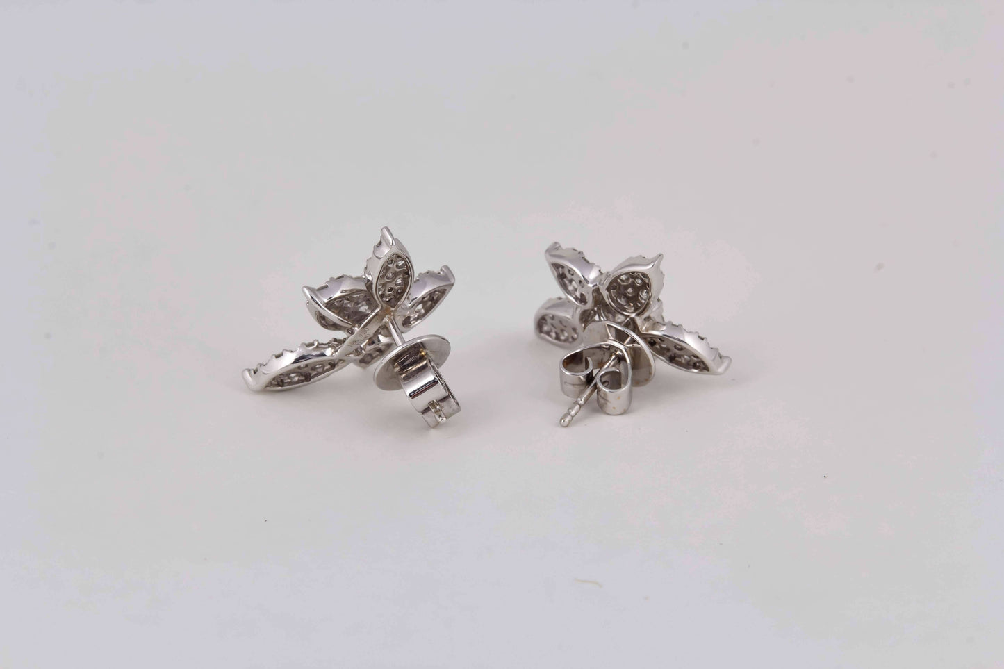 Classic 1.85ct Diamond 18k White Gold Cluster Stud Earrings