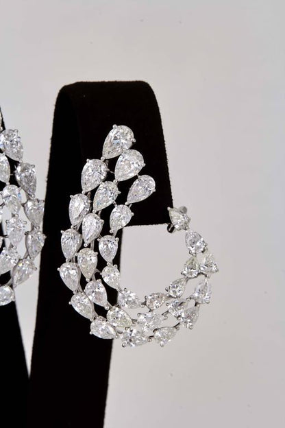 Diamond Scene Stunning 15.49ct Pear Shaped Diamond Gold Swirl Earrings