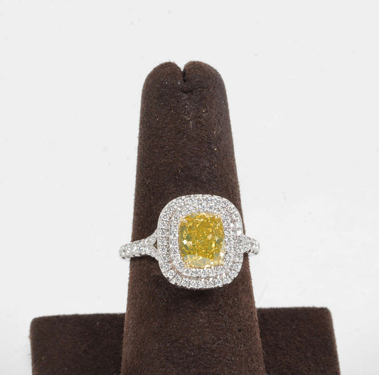 https://a.1stdibscdn.com/archivesE/jewelry/1stdibs/022415/DiamondScene_CC_DM//02/IMG_8918.jpg