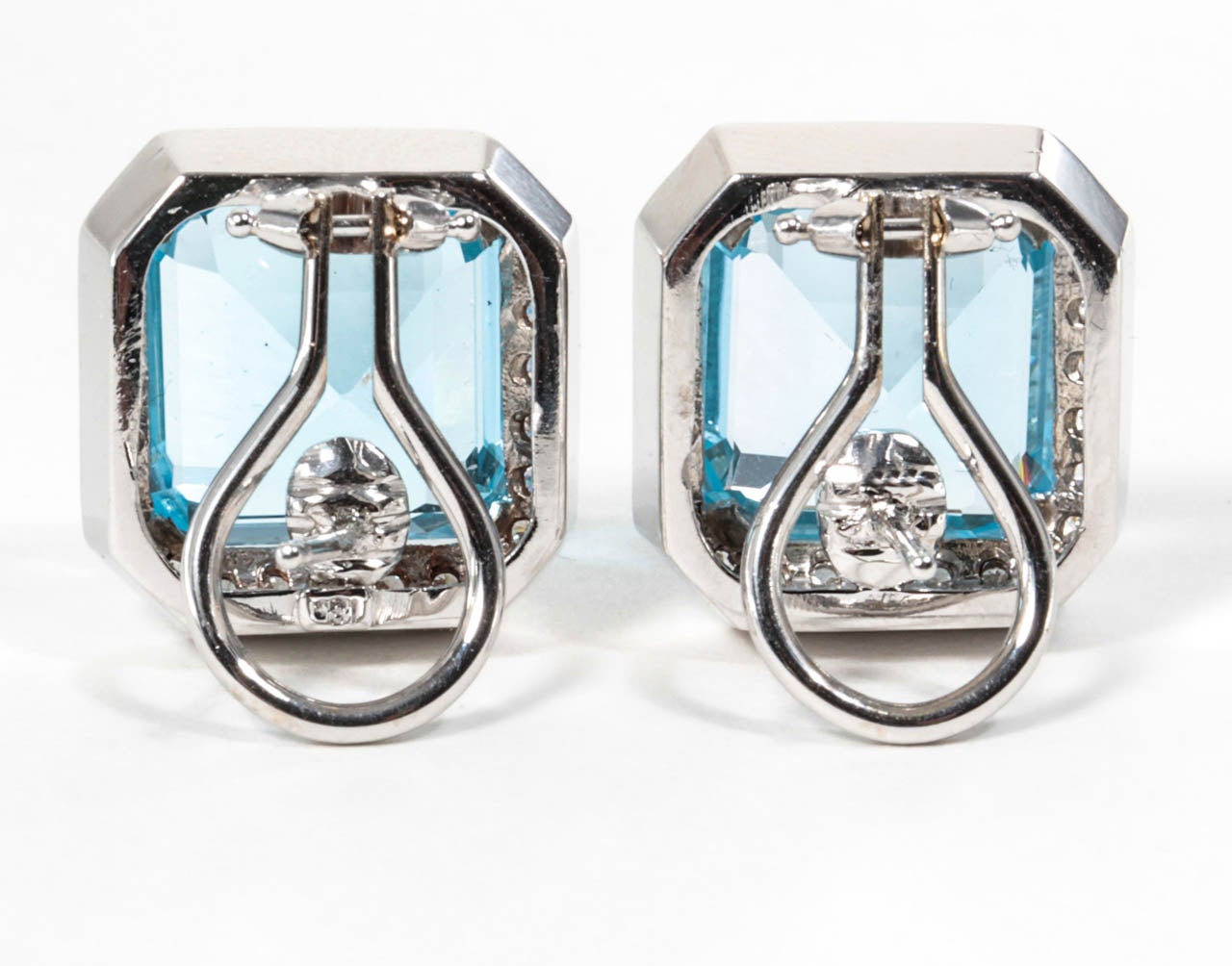 https://a.1stdibscdn.com/archivesE/jewelry/1stdibs/022014/DiamondSceneCC_DM//02/B.jpg