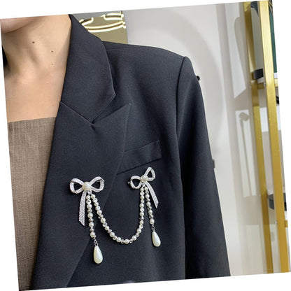 Brooch Pin for Women Elegant Lady Pin Brooch Pearl and Diamond Tassel Brooch Chain Accessory for Dresses Coats and Shawls
