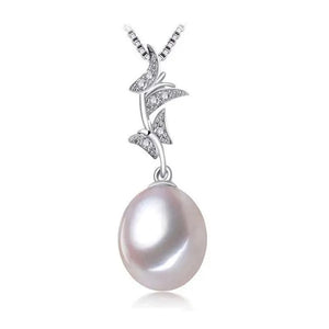 Majesty Diamonds MDS170011 Freshwater Pearls Solitaire with Accents Pendant Necklace in .925 Sterling Silver