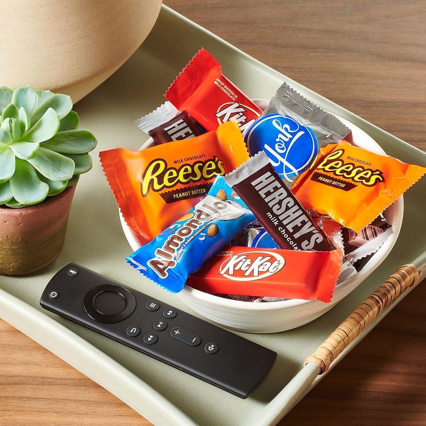 Hershey Assorted Chocolate Flavored Snack Size, Candy Party Pack, 33.43 Oz