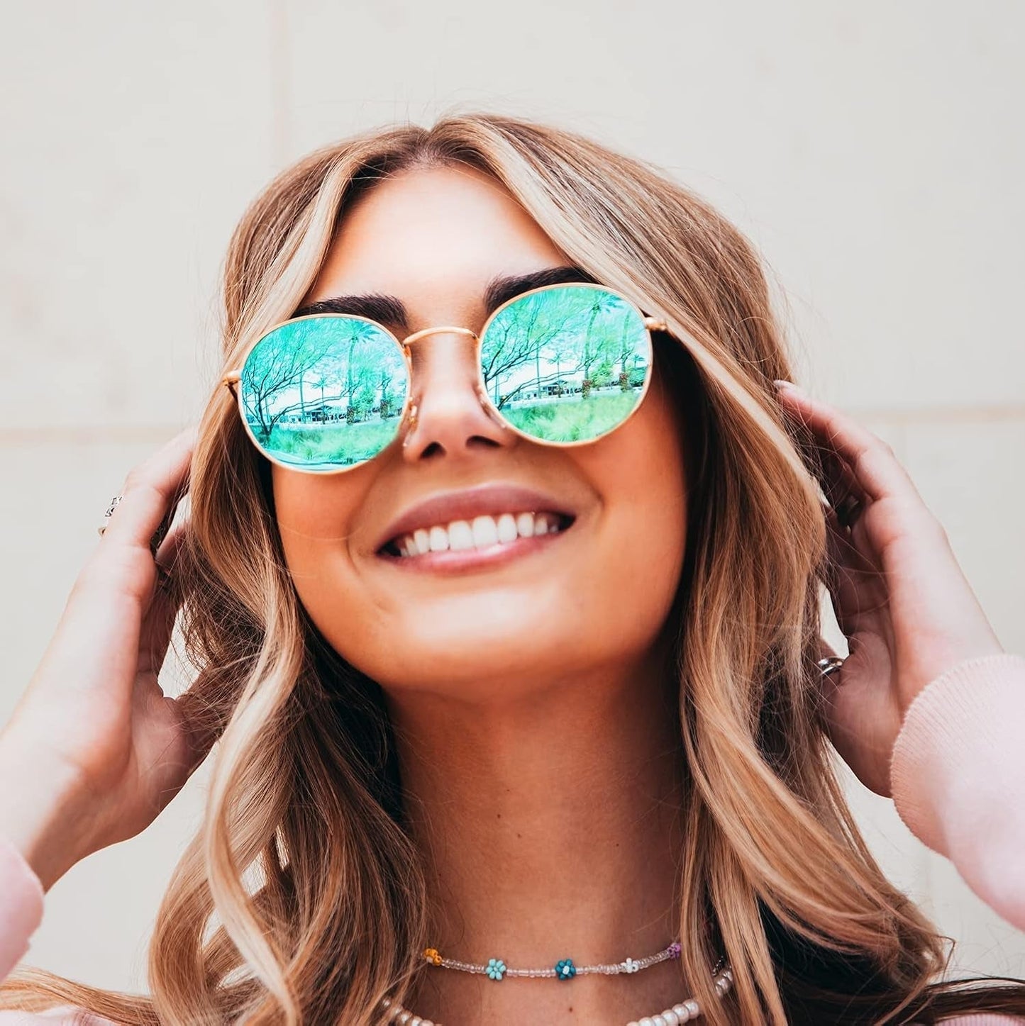 '- Reflective Lens round Trendy Sunglasses