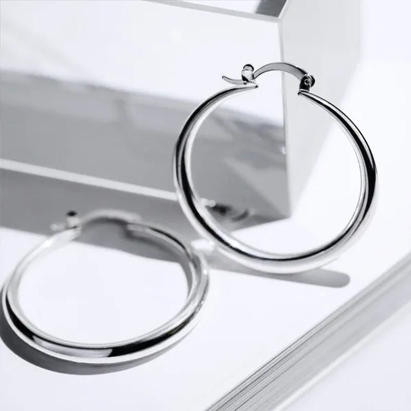 1 Pair Women's Fashion Simple 18K Yellow Soild Gold Hoop Earrings Exquisite Diameter 33mm Circle Hoop Earrings for Wedding Engagement Christmas Jewelry Gifts