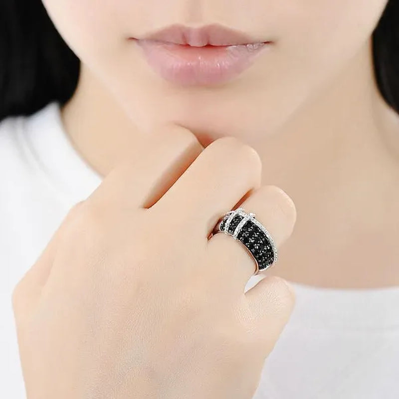 Fashion Women Creative Cross Cross Zircon Ring Black and White Bicolor Zircon Ring Engagement Rings for Women Princess Jewelry Lovely Girl Birthday Party Anniversary Gift Size: 5-11