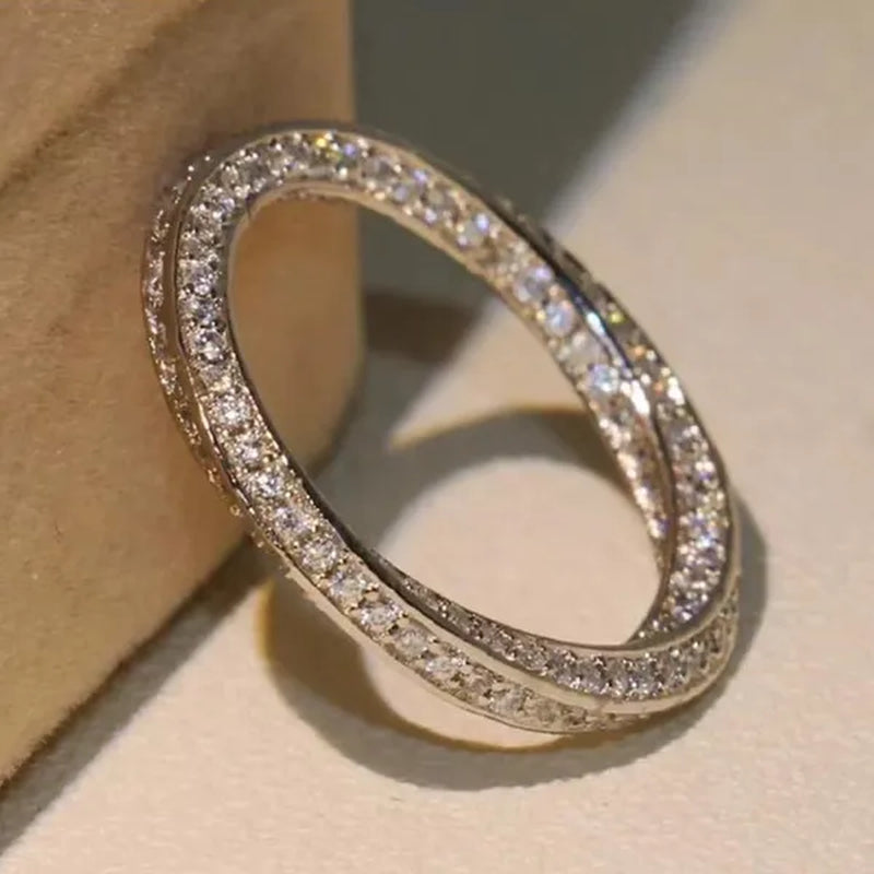 Fashion Stacking Jewelry for Women Rings Exquisite 925 Sterling Silver Ring White Sapphire Diamond Wedding Band Elegant Bride Proposal Engagement Party Accessories Anniversary Gift