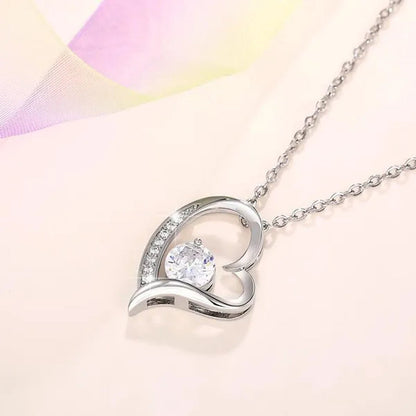 Delicate Ladies Clavicle Necklace Cubic Zircon Heart Pendant Necklace Bridal Wedding Necklace Jewelry