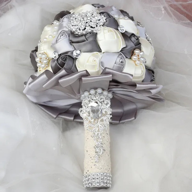 20CM Mixed Color Silk Ribbon Rose Wedding Flower Bouquet Luxury Pearl Crystal Brooch Bridal Bouquet Handmade Creative Bridesmaid Holding Flowers
