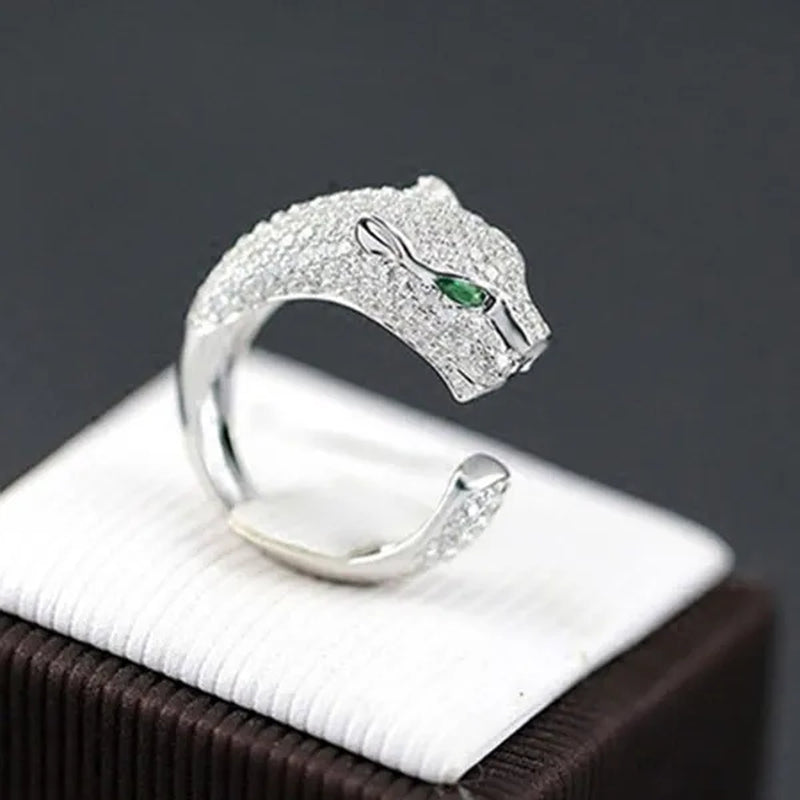 Personality 925 Sterling Silver Plated Jaguar Rings with Green Rhinestone Eyes Animal Fashion Costume Rings for Men and Women