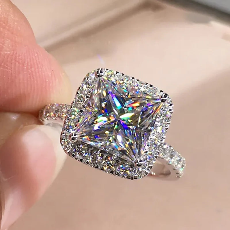 New Noble Silver Plated Square Princess Cut Moissanite Lab Diamond Wedding Ring for Women Engagement Jewelry Lover Gift Size 5-10