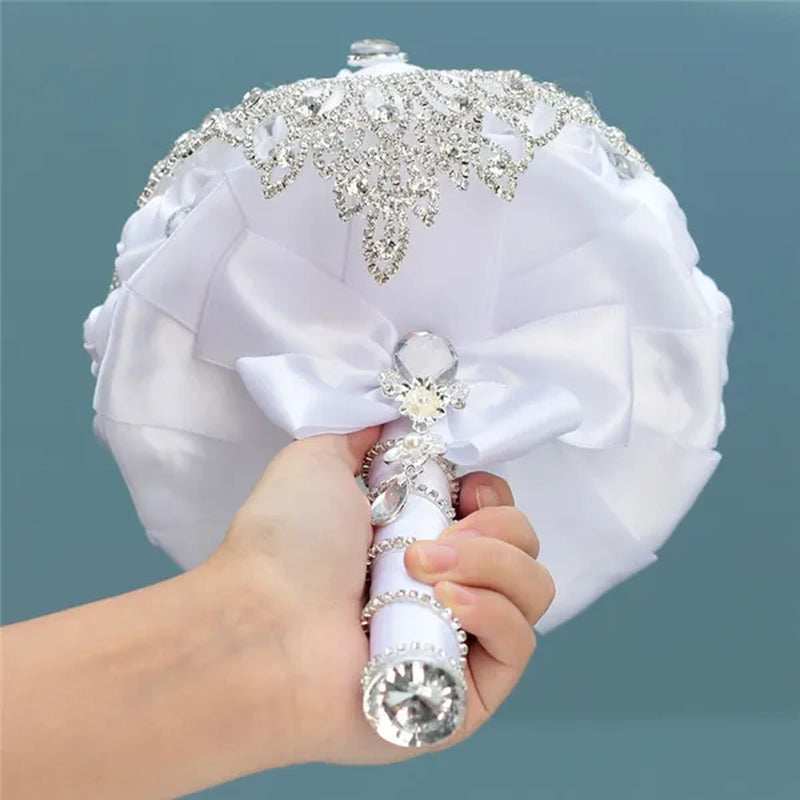 Creative Design Shiny Rhinestone Tassel Bridal Bouquet Artificial White Silk Rose Wedding Flower Bouquet Crystal Brooch Ribbon Bridesmaid Bouquet 3 Size Optional