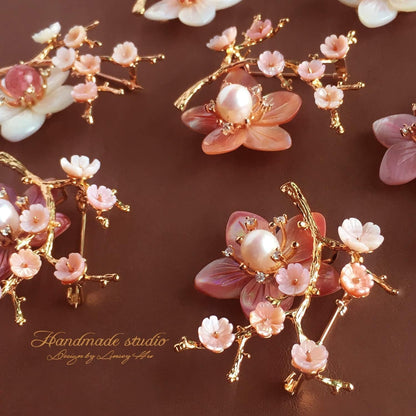 (XZ2020-3)  Brooches for Women with Crystal, Pink Flower, Rhinestone Brooches Pins Elegant Jewelry Blossom Fashionable Gifts Ladies Bouquet Brooches Pin for Birthday, Party, New Year, Wedding