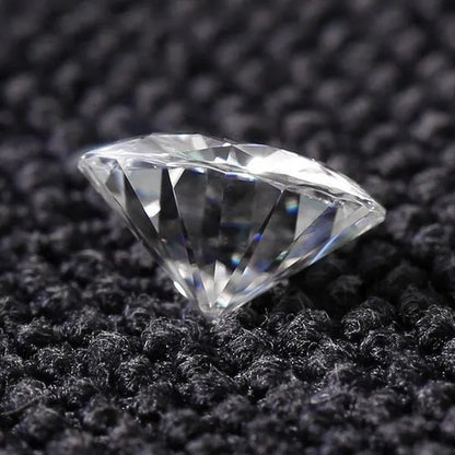 Luxury Moissanite D Color Round Shape VVS1 Excellent Clarity Natual Moissanite With GRA Certificate Report and Card (0.5Carat /1.0 Carat /2.0 Carat /3.0 Carat /4.0 Carat /5.0 Carat)