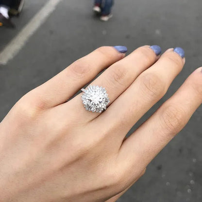 Fashion Exquisite Micro Paved White Cubic Zirconia Princess Flower Wedding Ring for Women Luxury Engagement Party Ring Jewelry