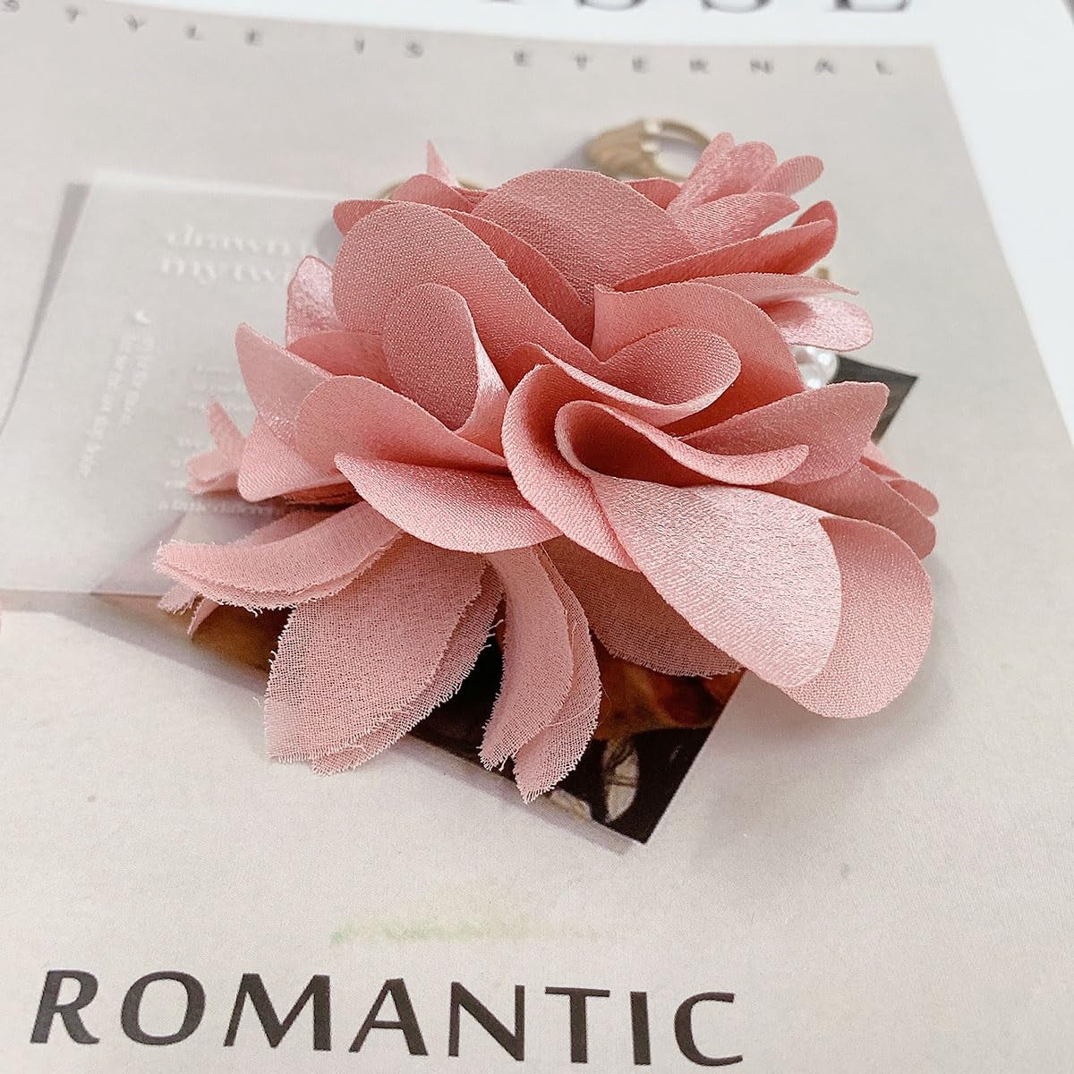 Elegant Peony Flower Brooch Pin for Women Lady Fabric Flower Pearl Brooch Lapel Pins for Wedding Bohemia Dress Suit Ceremony Clothes Accessories Jewelry (Pink)