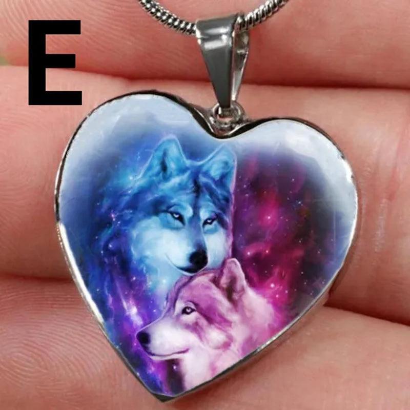 Exquisite Fashion Women'S Classic Heart-Shaped Animal Jewelry Indian Wolf Necklace Crystal Necklace Women'S Jewelry Accessories Birthday Holiday Anniversary Gift