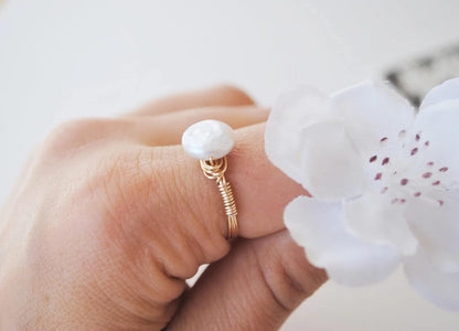 Pearl Ring Freshwater Coin (Gold-Filled, 7) - WORLD TIME VISITS