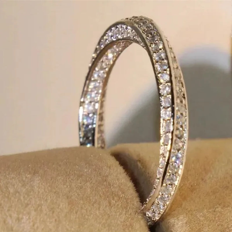 Fashion Stacking Jewelry for Women Rings Exquisite 925 Sterling Silver Ring White Sapphire Diamond Wedding Band Elegant Bride Proposal Engagement Party Accessories Anniversary Gift