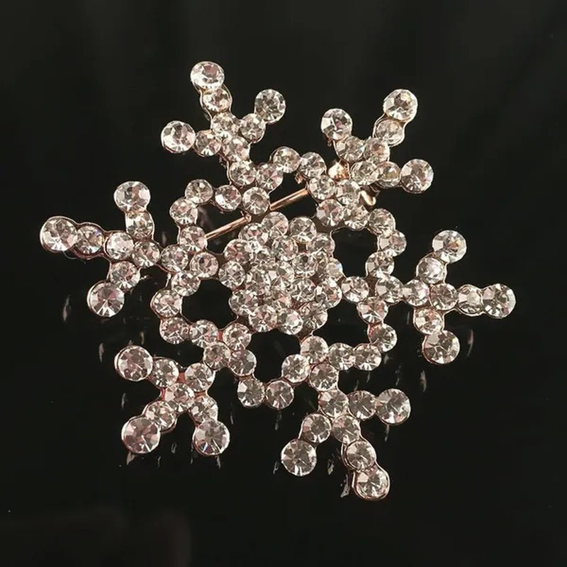 Christmas Charming Water Diamond Diamond Christmas Snowflake Brooch Christmas Gift.