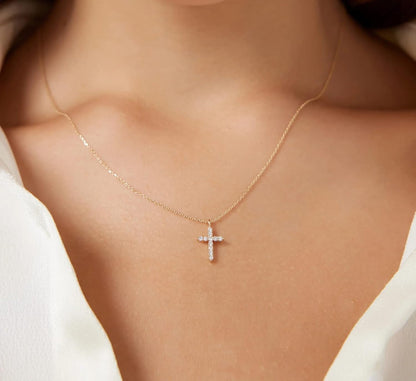 Cross Necklace for Women, 14K Gold Plated Cross Pendant Dainty Layered Chain Necklace Jewelry Gifts