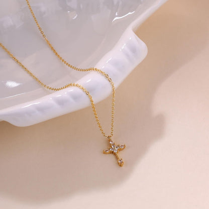 Cross Necklace for Women, 14K Gold Plated/Silver Chunky Cross Necklace Simple Faith Charm Necklaces Statement Crucifix Pendant Necklaces for Women Trendy Gold Jewelry Gifts