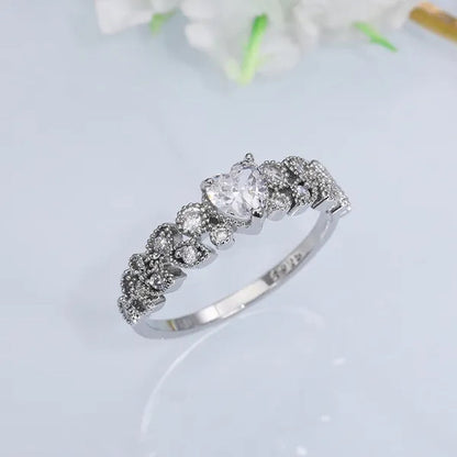 Exquisite Heart Shape White Sapphire Silver Plated Lab Diamond Ring for Women Romantic Wedding Eternity Jewelry Lover Birthday Gift